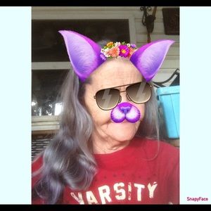 Meet your Posher, Loretta